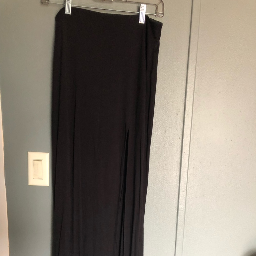 Black cotton maxi skirt with slit